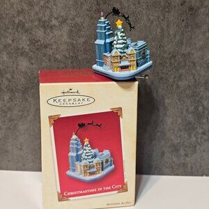 Hallmark Keepsake Ornament 2003 Christmastime In The City Silhouette Santa w/Box